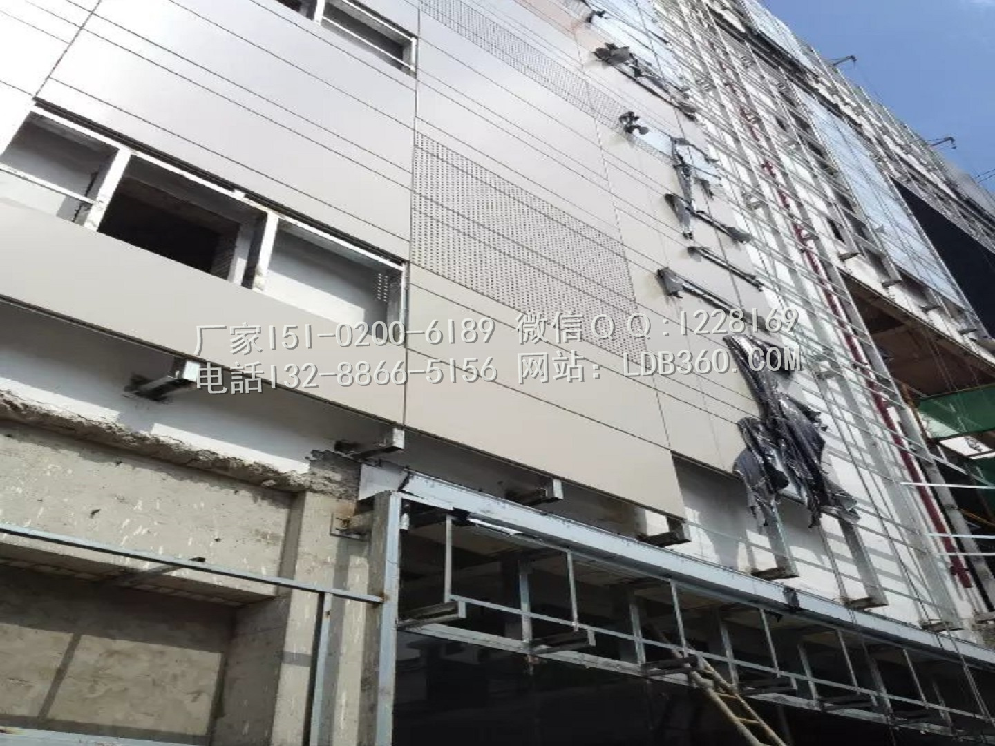 氟碳涂装铝单板厂,加工造型外墙门头店招装饰彩涂铝单板。
